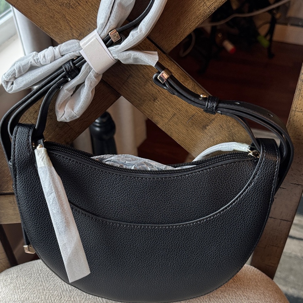 Crescent Crossbody Bag - Picture 2 of 7